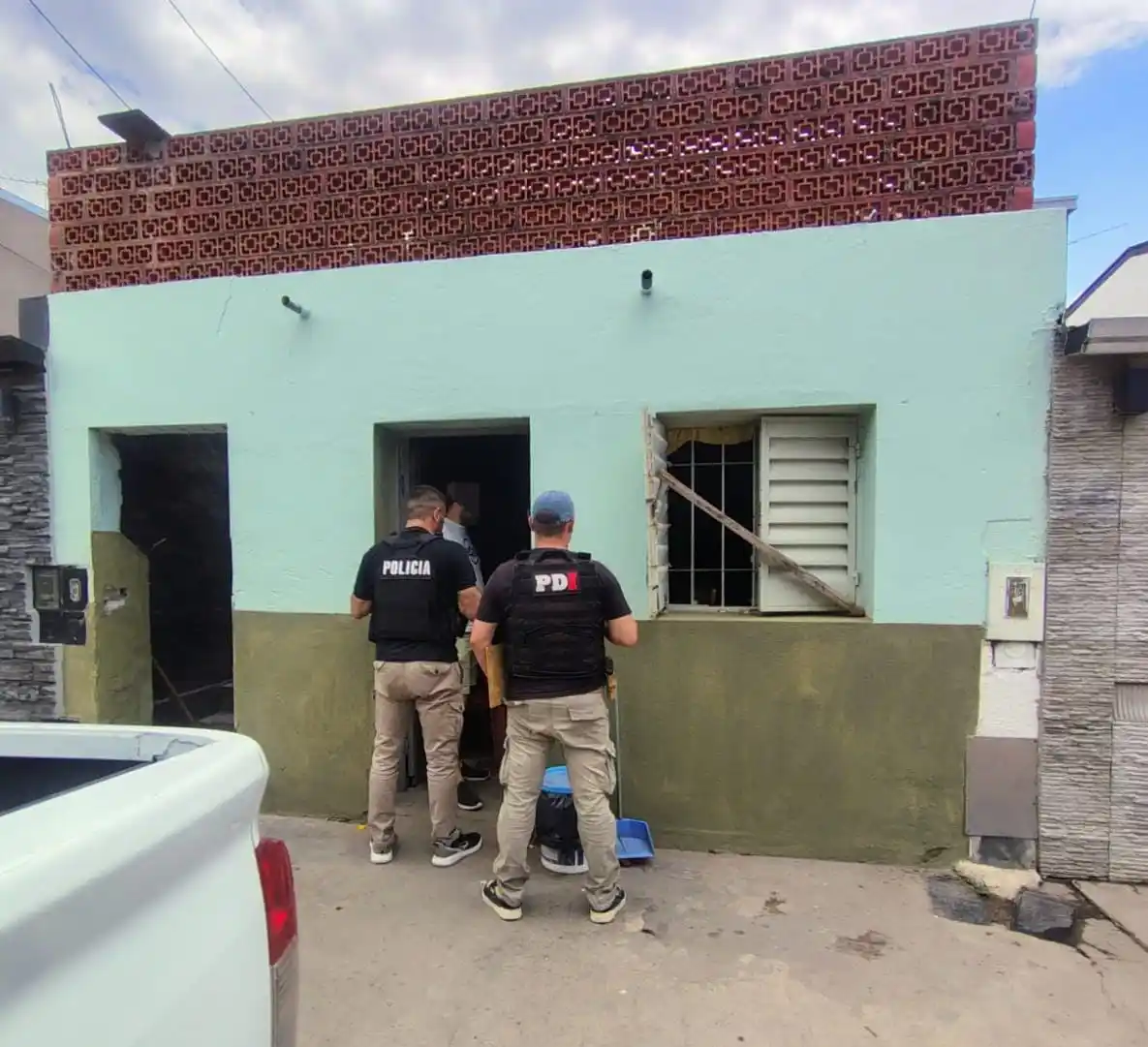 Robaron herramientas, electrodomésticos, impresoras y mercadería: la PDI detuvo a dos hombres