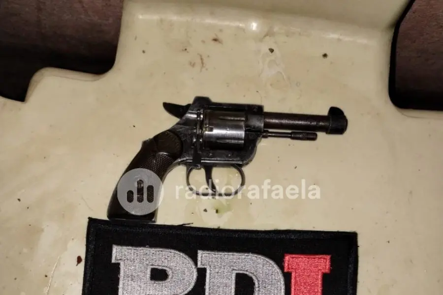 Civil detenido por el uso indebido de Arma de Fuego 