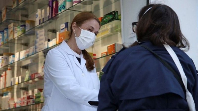 Córdoba habilitó los testeos y la aplicación de vacunas en farmacias