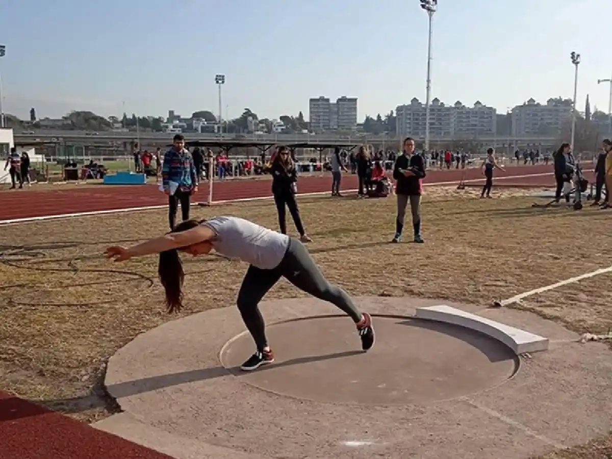 ATLETAS DE DEVOTO SOBRESALIERON EN CÓRDOBA