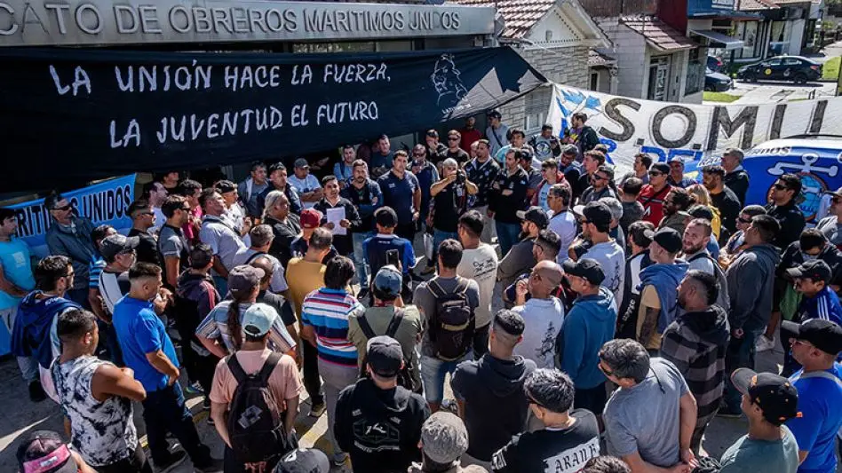 Rechazo del SOMU a un posible ajuste salarial en el sector pesquero