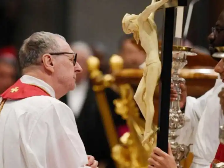 Viernes Santo en el Vaticano: "Cristo es el ancla de nuestra esperanza"