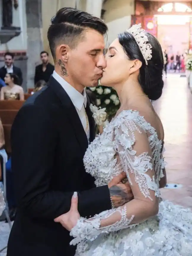 Tras escándalo, esposa del "Chicote" responde a chismes de infidelidad