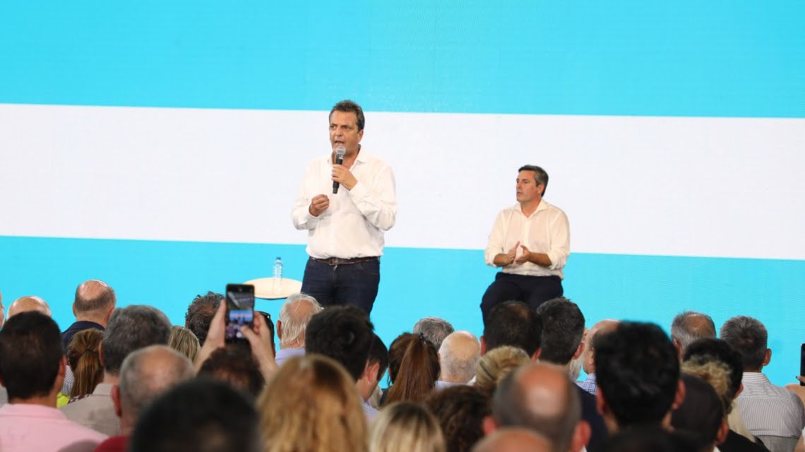 Massa agradeció a quienes se animan a plantear que la industria argentina