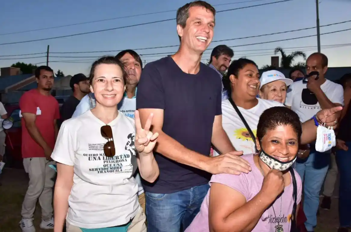 Enrique Cresto cerró la campaña caminando los barrios de Concordia