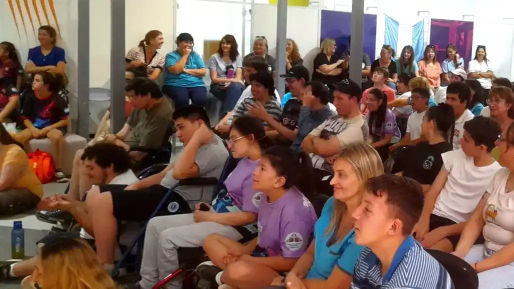 obra de fasta por el Día internacional de las personas con discapacidad 2