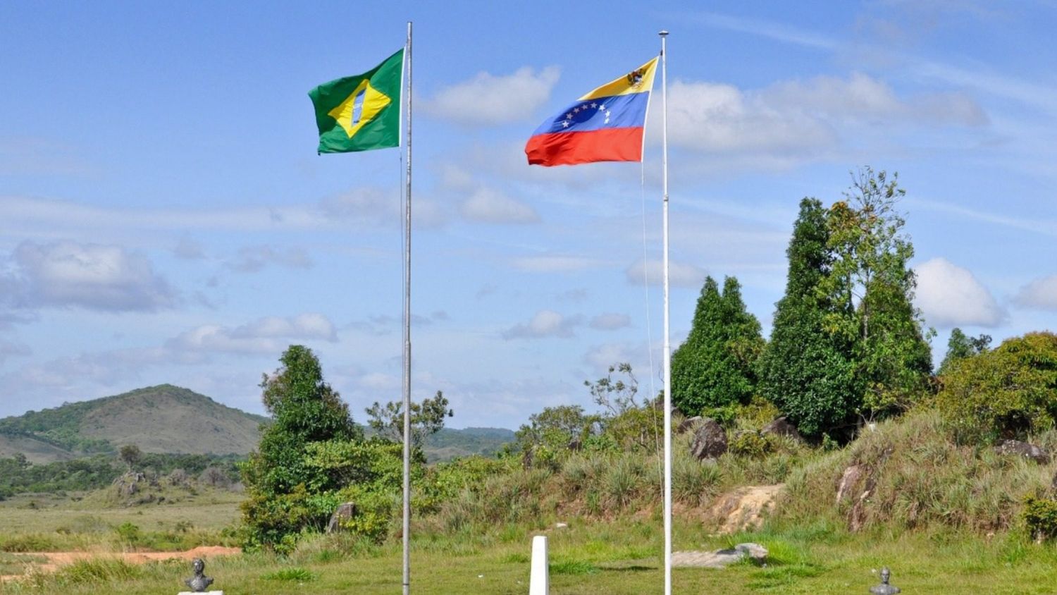 Barráez: militares cobran en dólares para dar acceso a la frontera con Brasil