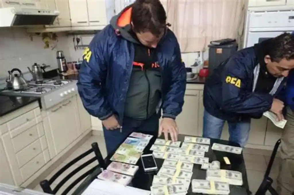 La organización criminal, que se dedicaba al lavado y al contrabando, también tenía ramificaciones en Chile y Estados Unidos.