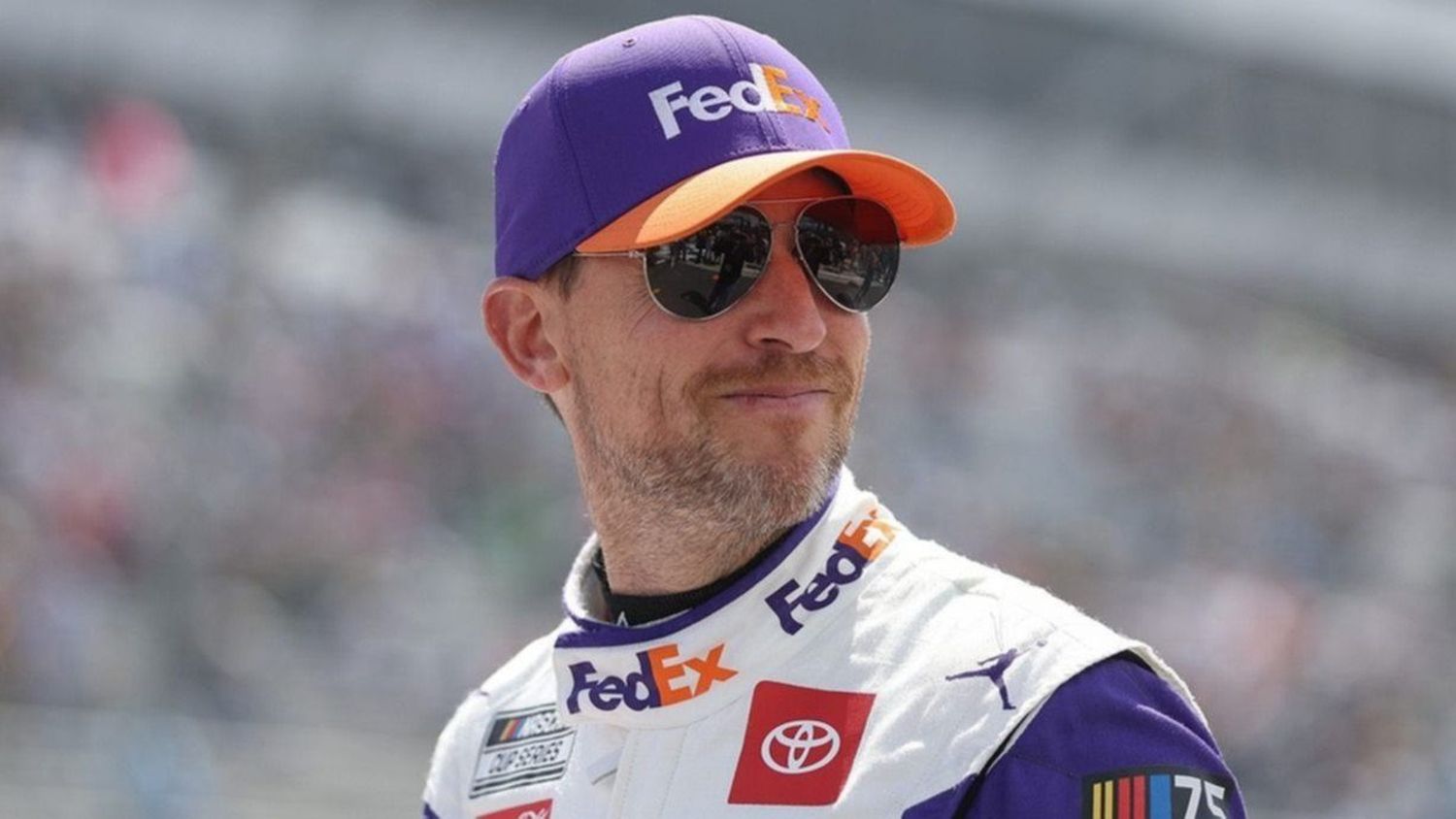 Denny Hamlin critica a fanáticos de NASCAR