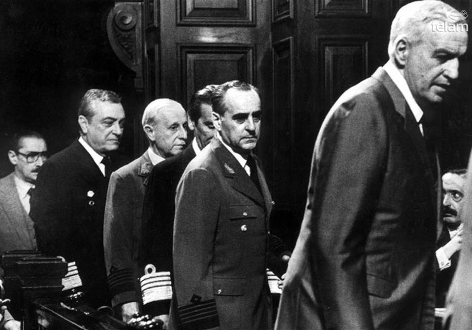 Recordar con memoria y la verdad