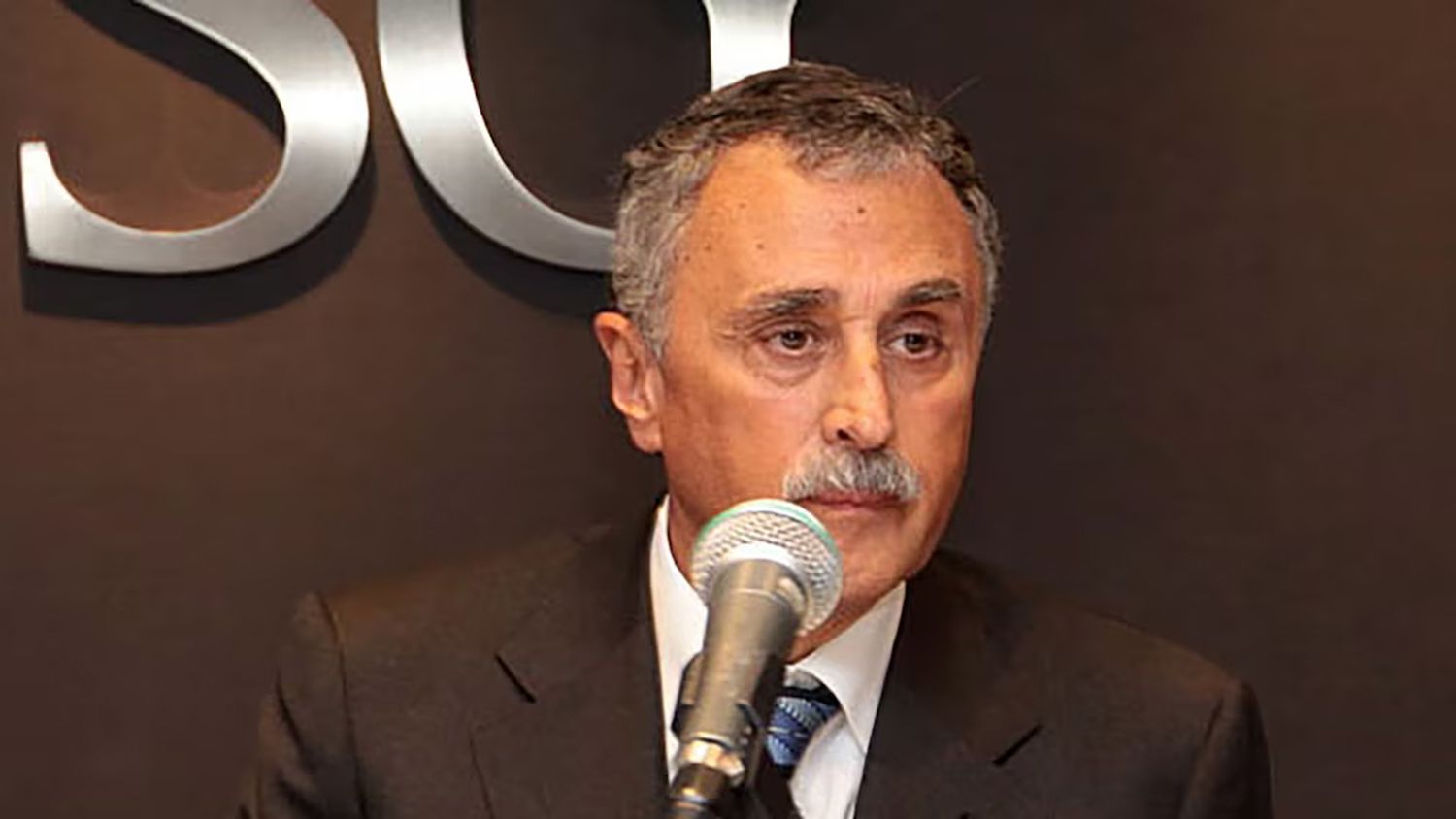 mario lugones ministro de salud