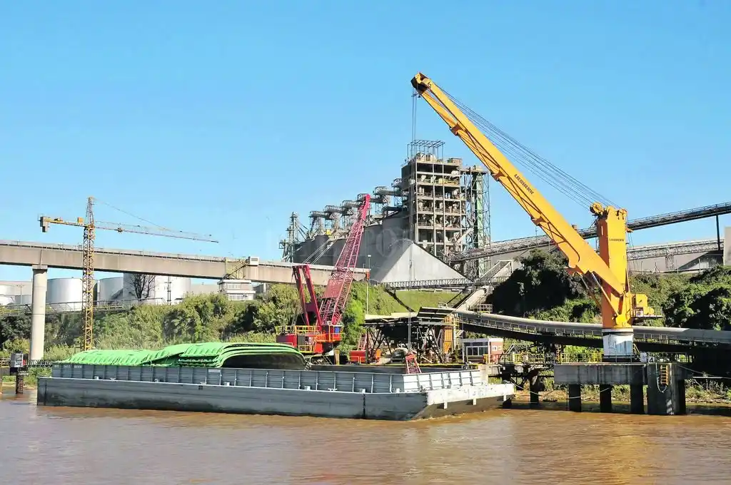 Se endurece el conflicto portuario