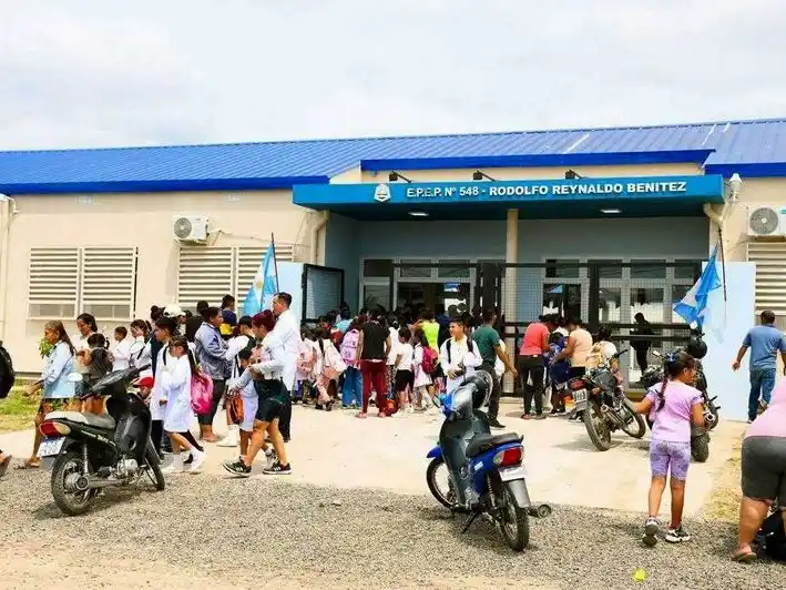 Las nuevas escuelas inauguradas por el 
Gobernador están funcionando con normalidad