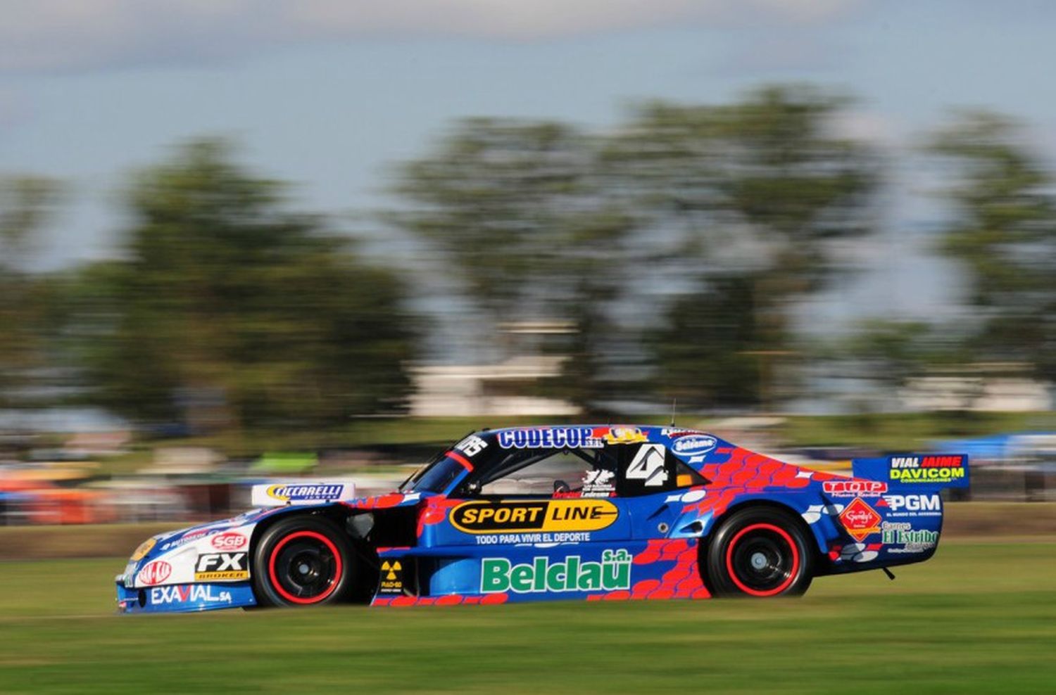 Ledesma y Ugalde no pudieron resaltar en una nueva carrera del TC