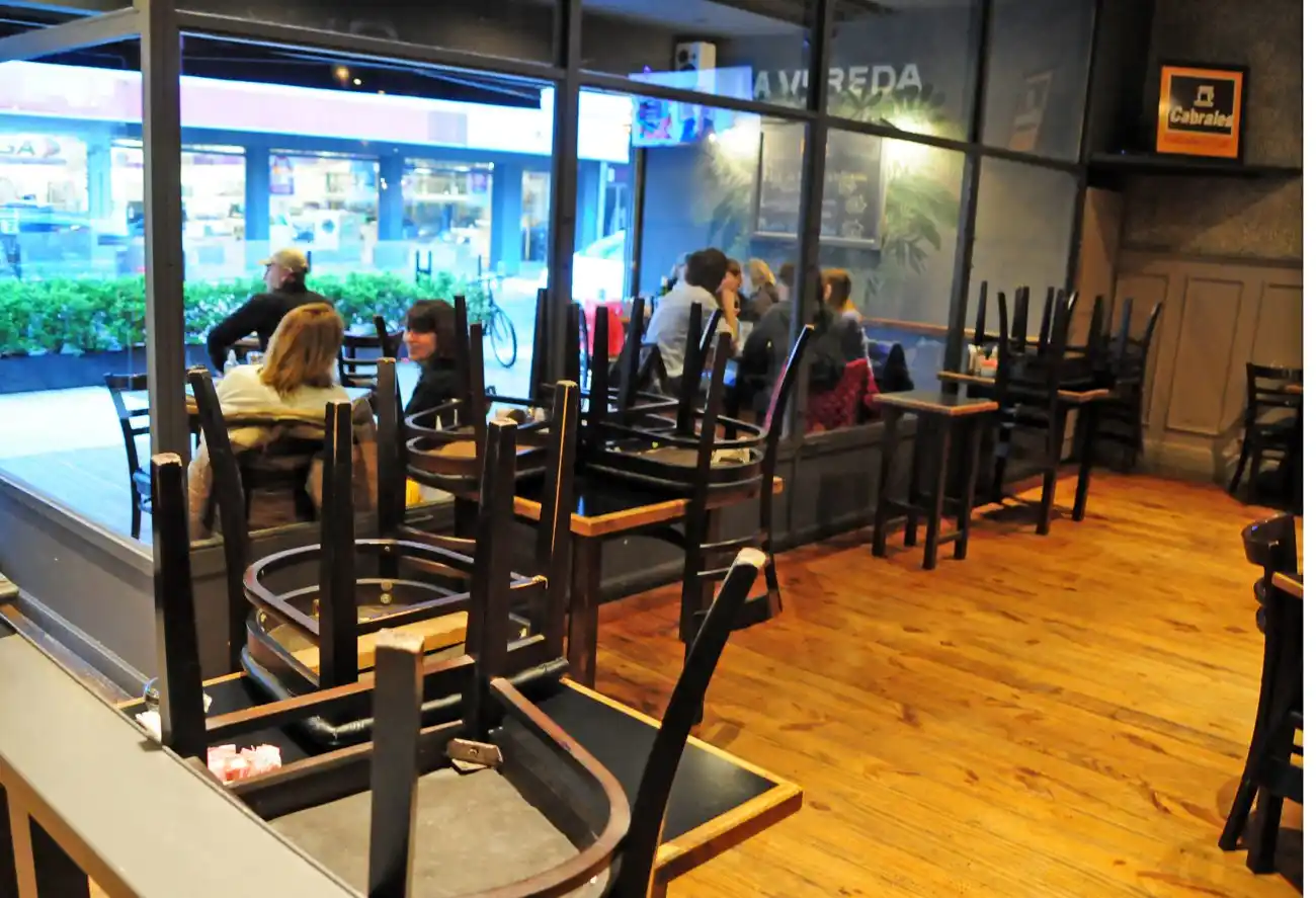 La Provincia estudia restricciones en el transporte, la recreación y la nocturnidad