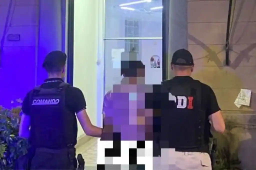 El hombre quedó detenido por el delito de Lesiones leves.