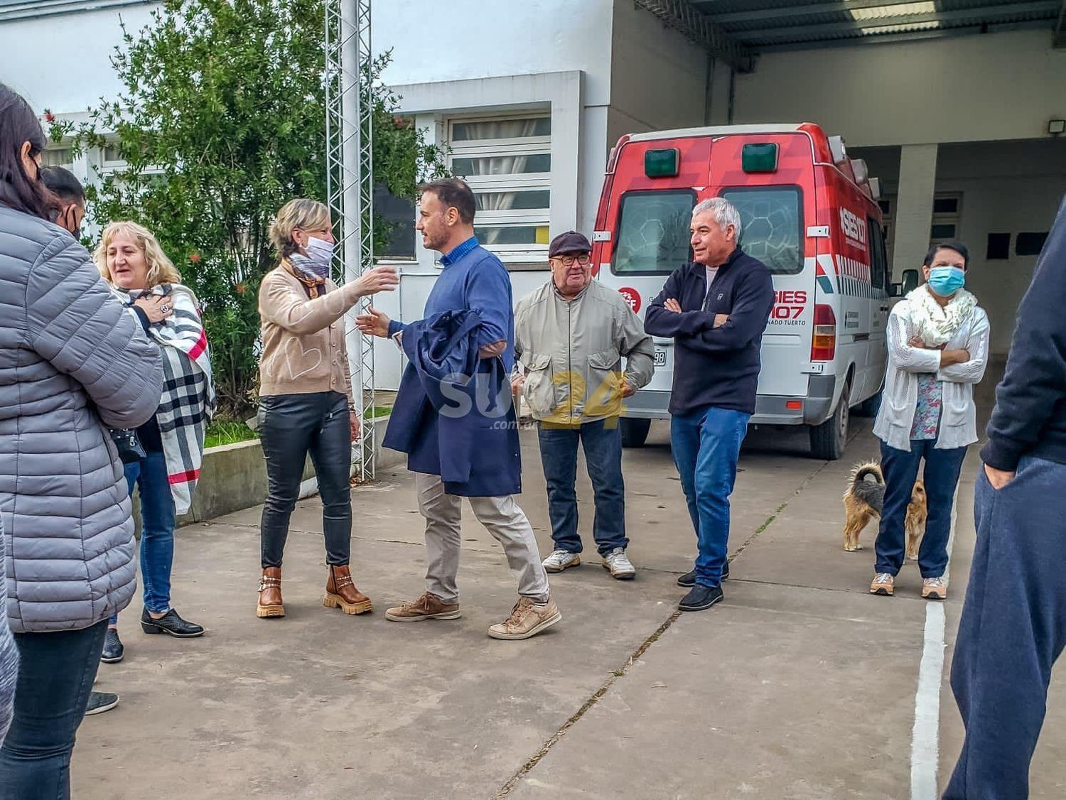 Wheelwright: visita de Enrico a instituciones y barrios