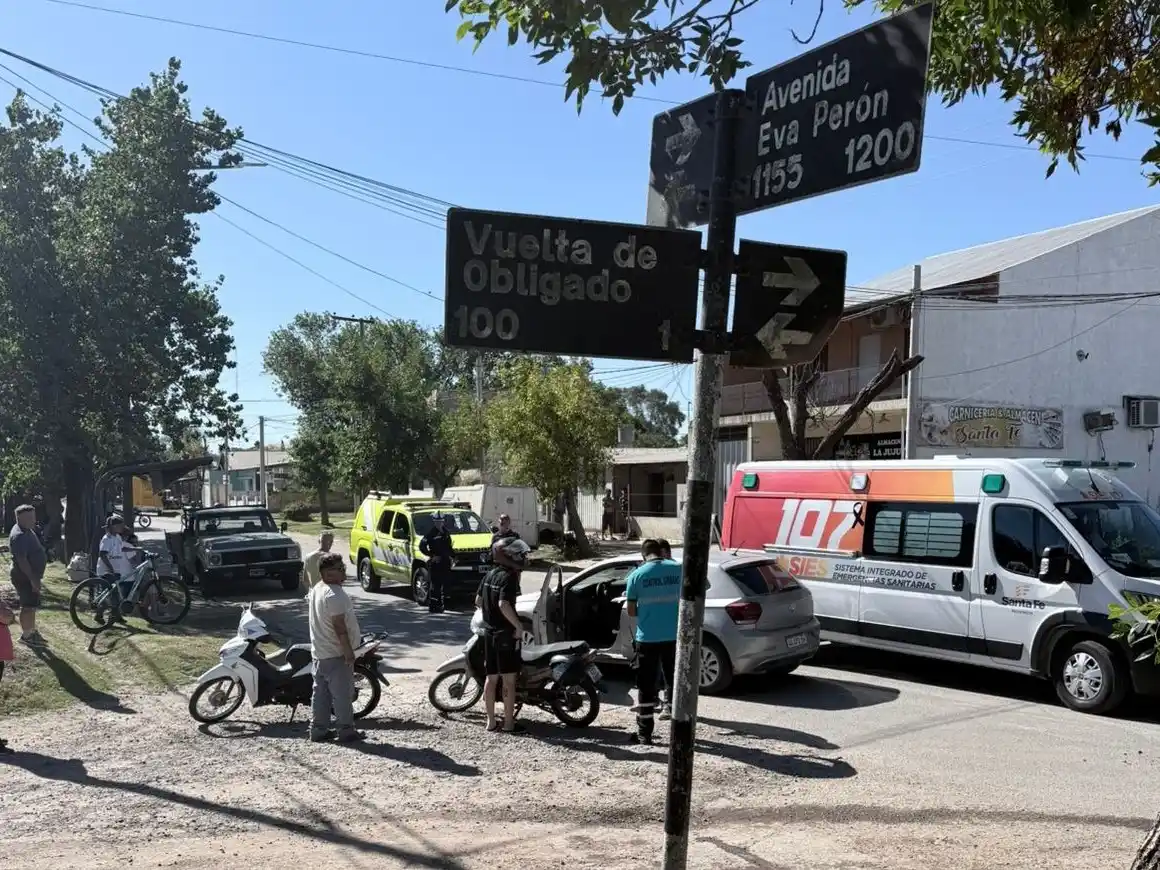 La motociclista debió ser hospitalizada. Foto: BBVVT