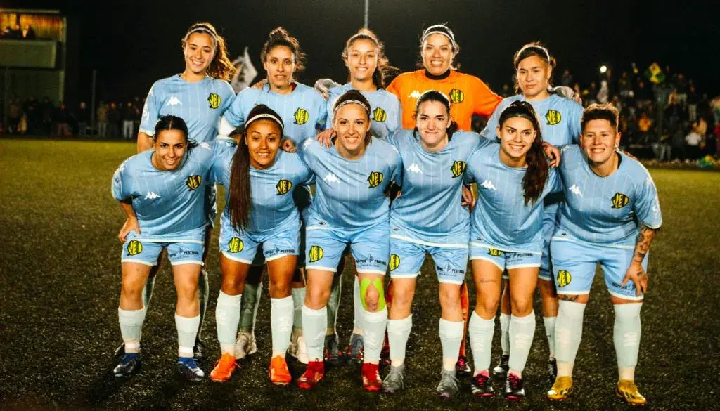 Triunfo, título y ascenso para las chicas de Aldosivi con dos goles de Daiana Perpetto