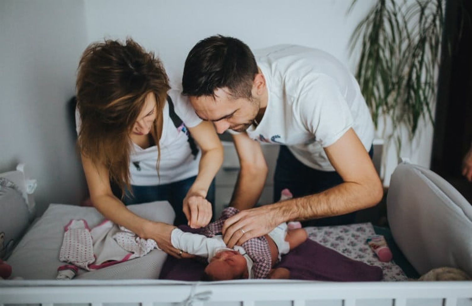 Diputados comenzó a discutir el proyecto que busca llevar la licencia por paternidad de 48 horas a 90 días