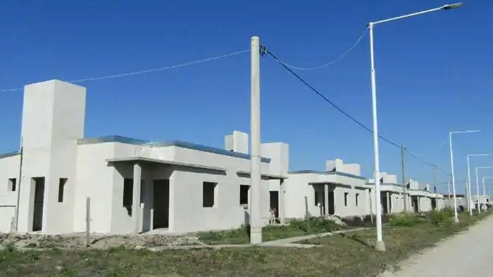 Con recursos provinciales, progresa la ejecución de más de 230 viviendas, en ocho localidades entrerrianas