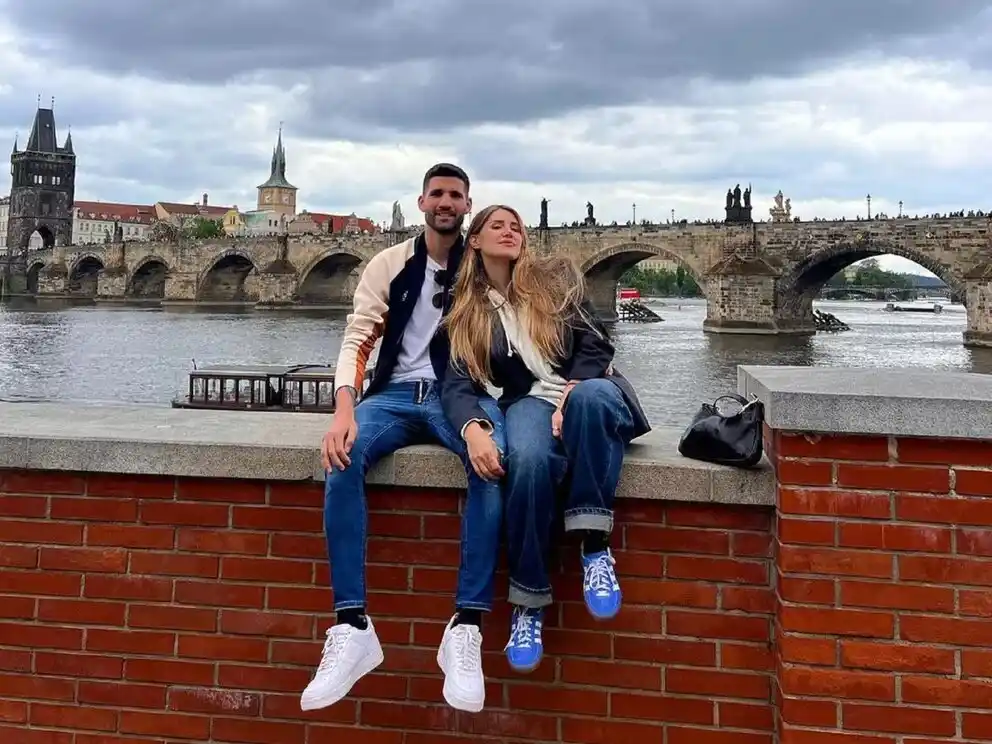 Mica Tinelli viajó a Arabia Saudita a reencontrarse con Licha López después de casi tres meses sin verse