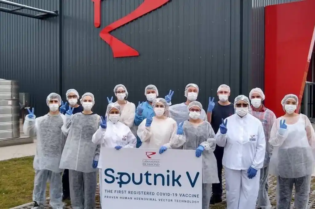 Richmond termino la producción de sus primeras 450.000 dosis de la vacuna Sputnik V