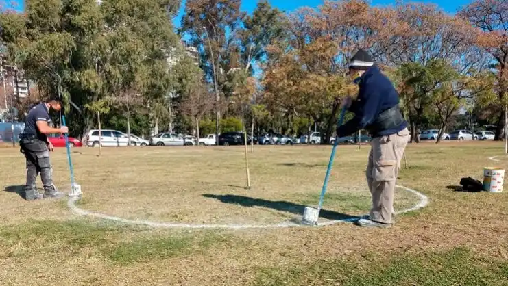 Cada círculo se encuentra a un metro y medio del otro