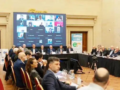 Productores y legisladores debatieron la crisis del sector en la sede de CAME