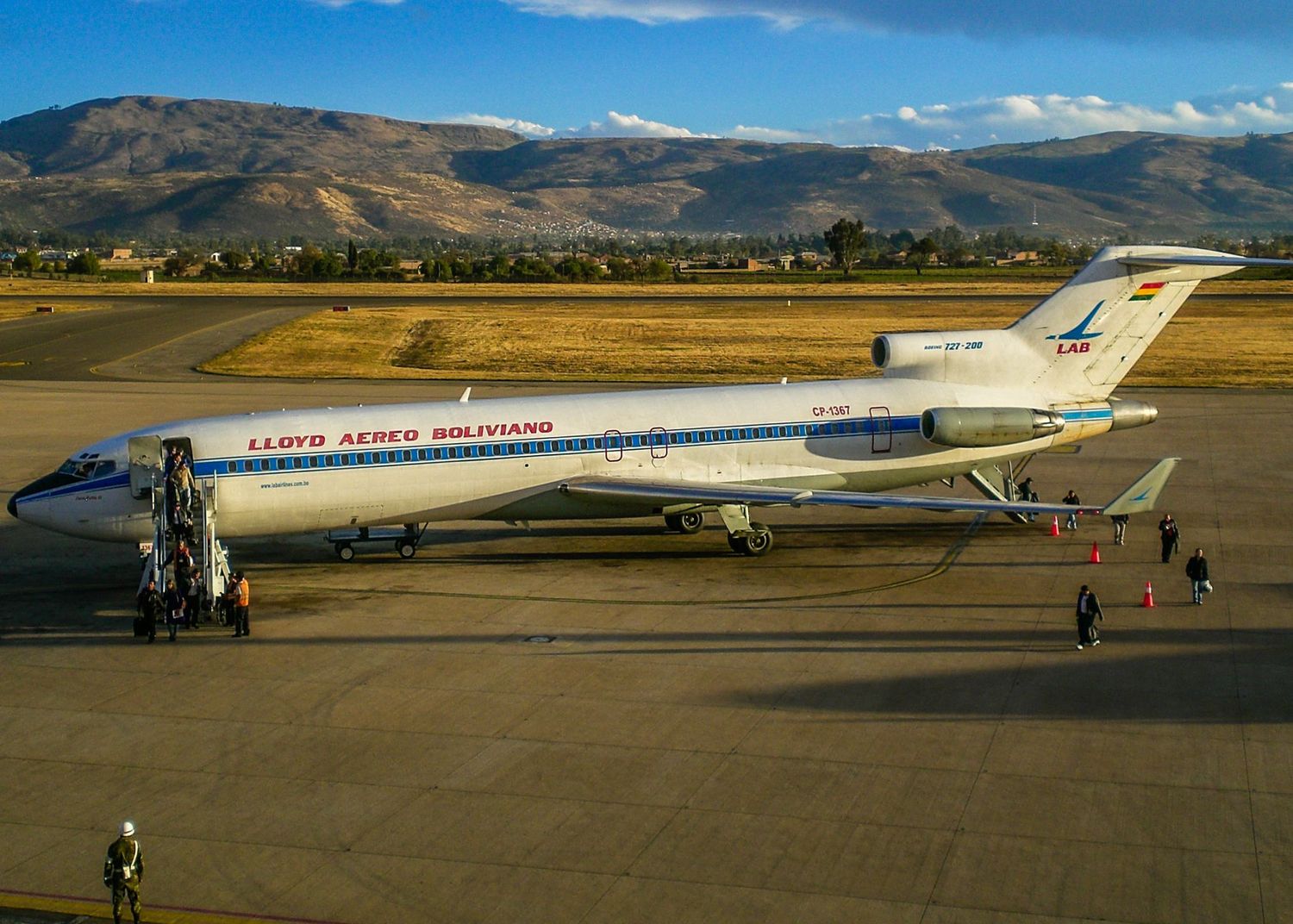 Aerolíneas del mundo, capítulo 7: Lloyd Aéreo Boliviano, la primera línea aérea de Bolivia