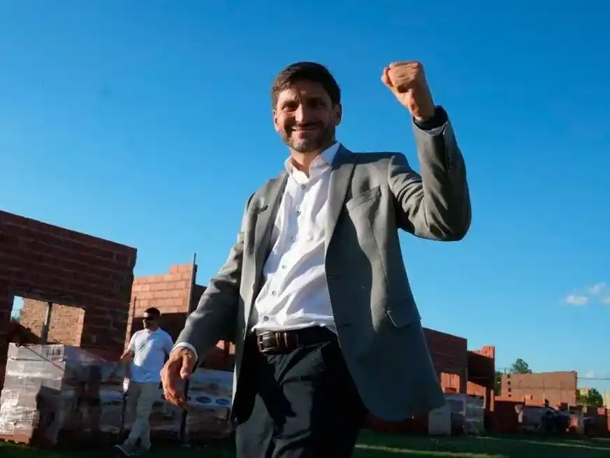 "Que sea un momento de encuentro, de paz y de compartir con la familia y los seres queridos", dijo Pullaro.