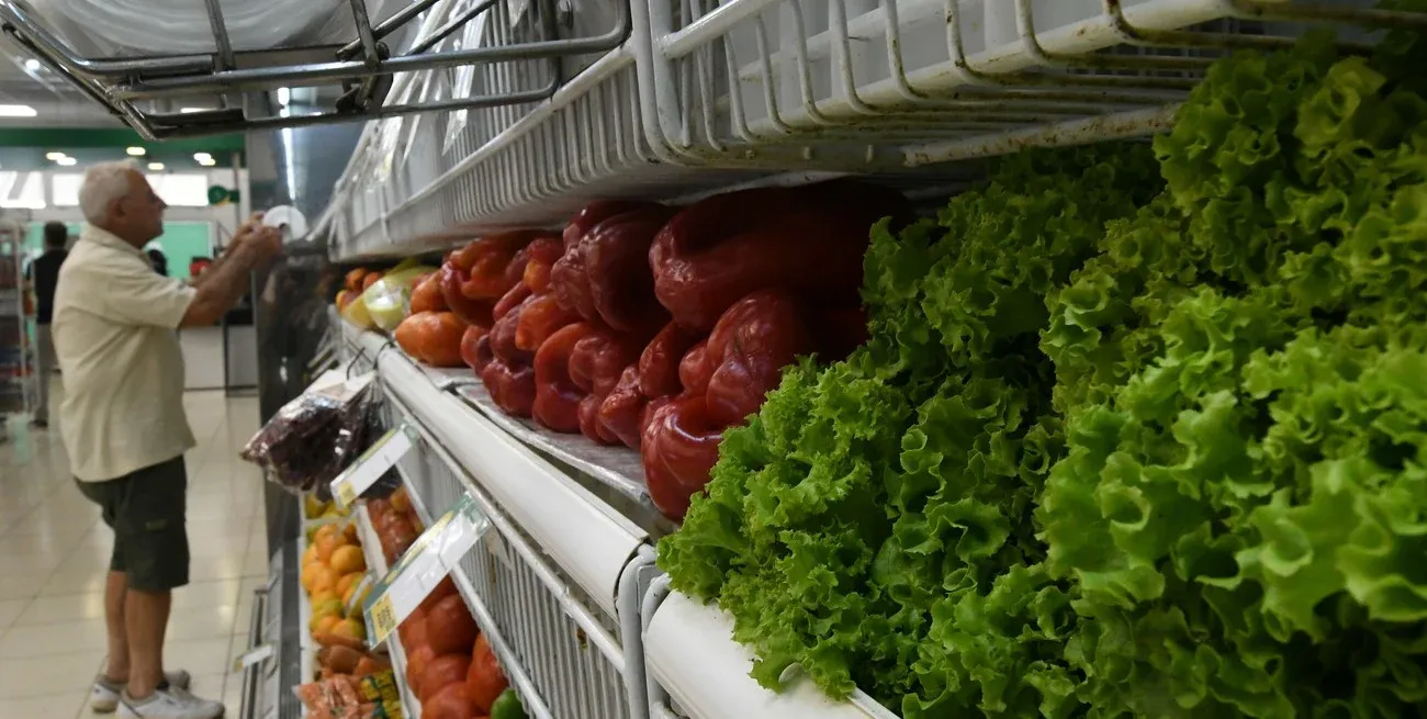 La mayoría de los productos alimenticios tienen precios estables a raíz de la baja venta.