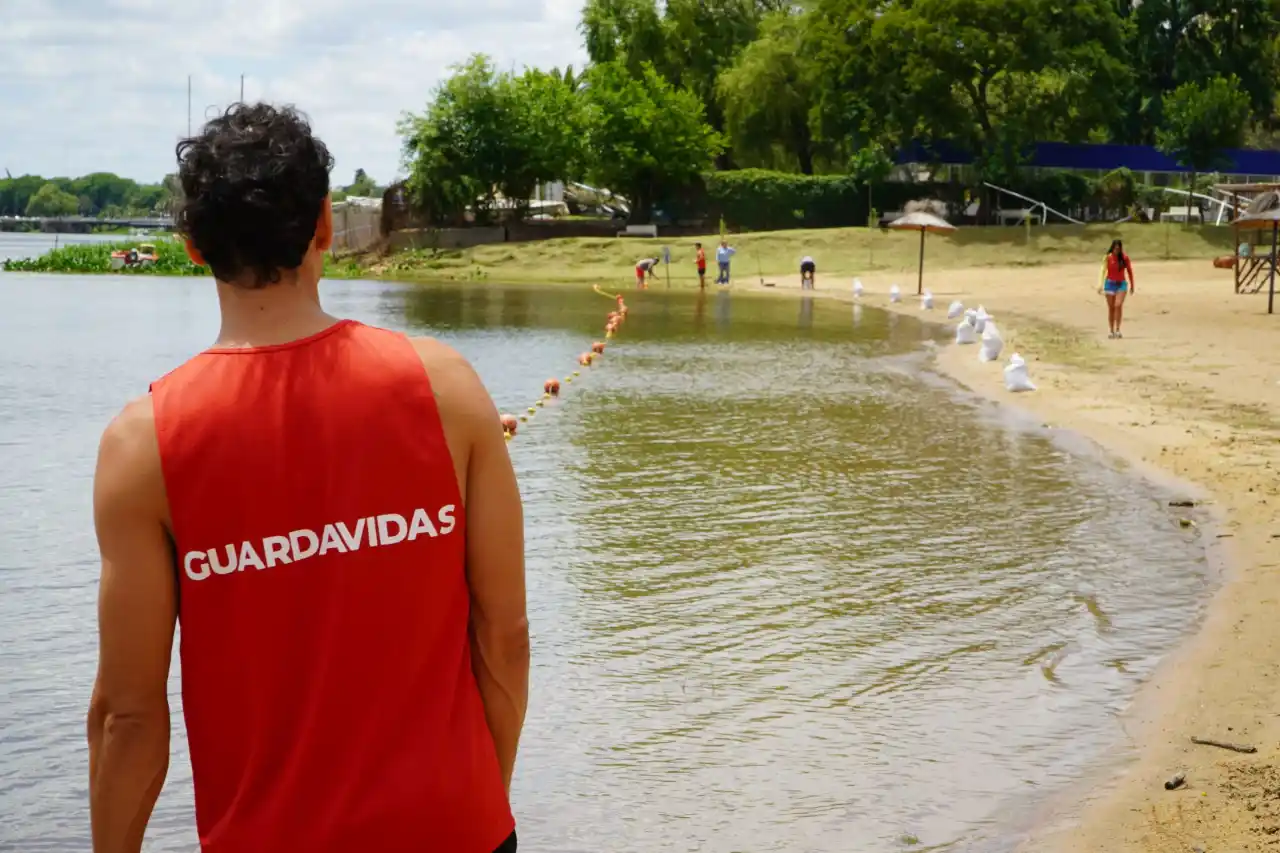 Reabrió el Balneario Municipal y la temporada de verano ya se vive en la Costanera de Paraná