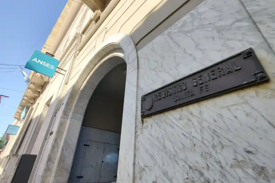 Provincia protege los inmuebles de los clubes de barrio y vecinales para evitar estafas