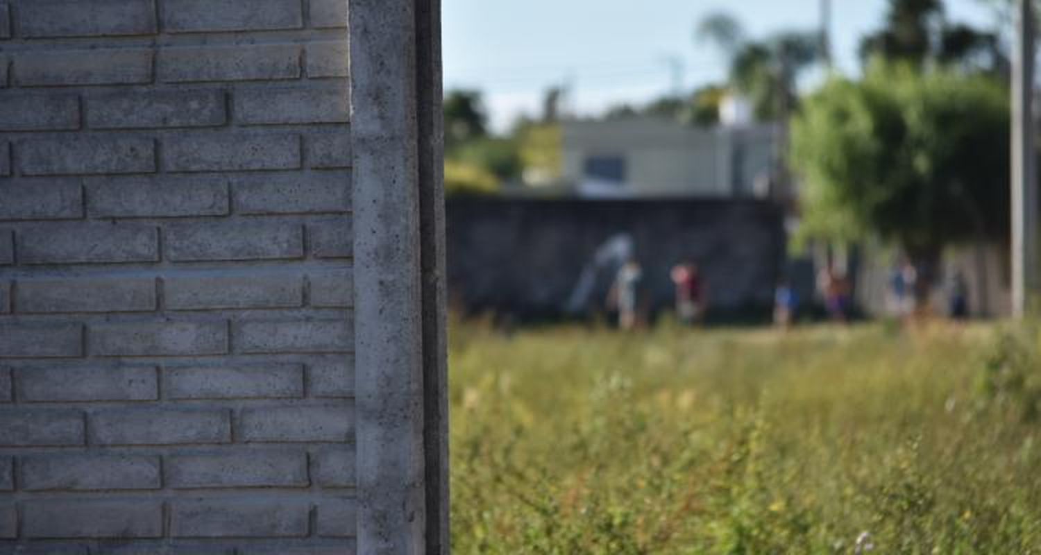 Mitre avanza con la construcción de su cancha de fútbol