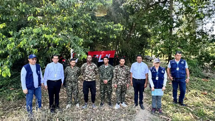 ELN libera a cuatro soldados secuestrados en el Arauca (+Detalles)