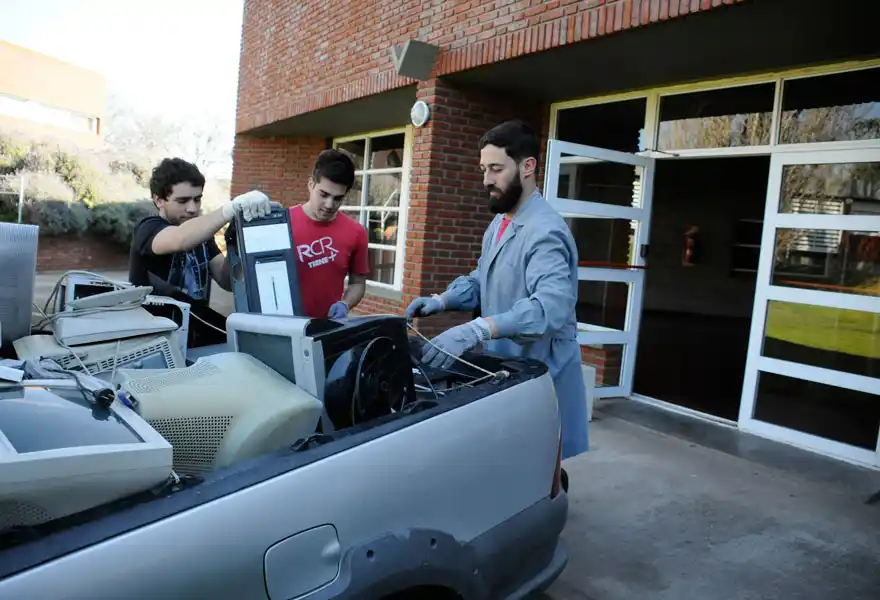 Reutilización Eficiente de Hardware Tecnológicamente Obsoleto