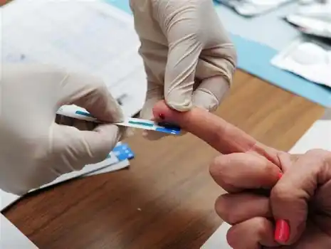 El Gobierno prohibirá el test de HIV en el examen preocupacional