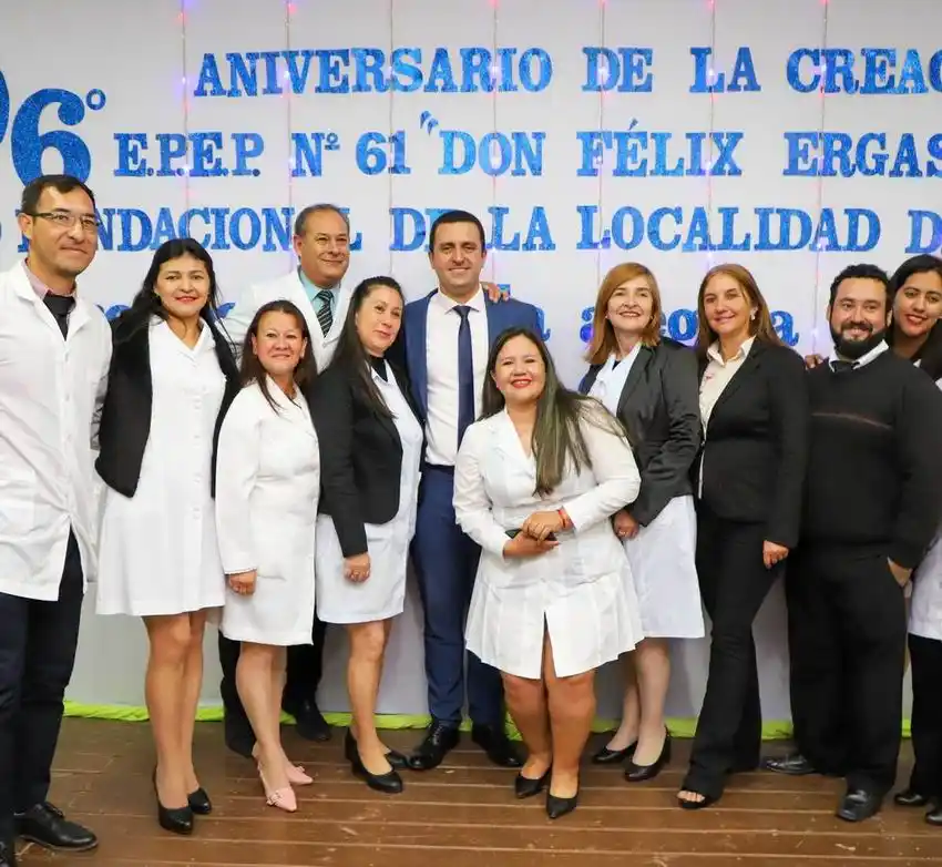 Solís acompañó los festejos por el 
96.º aniversario de Laguna Naineck