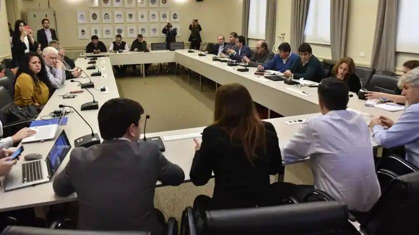 Universitarios: el Gobierno y los sindicatos vuelven a reunirse