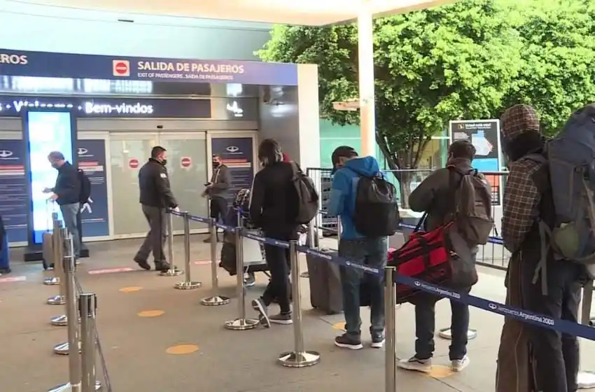 Juntos por el Cambio pide no limitar el ingreso de argentinos al país