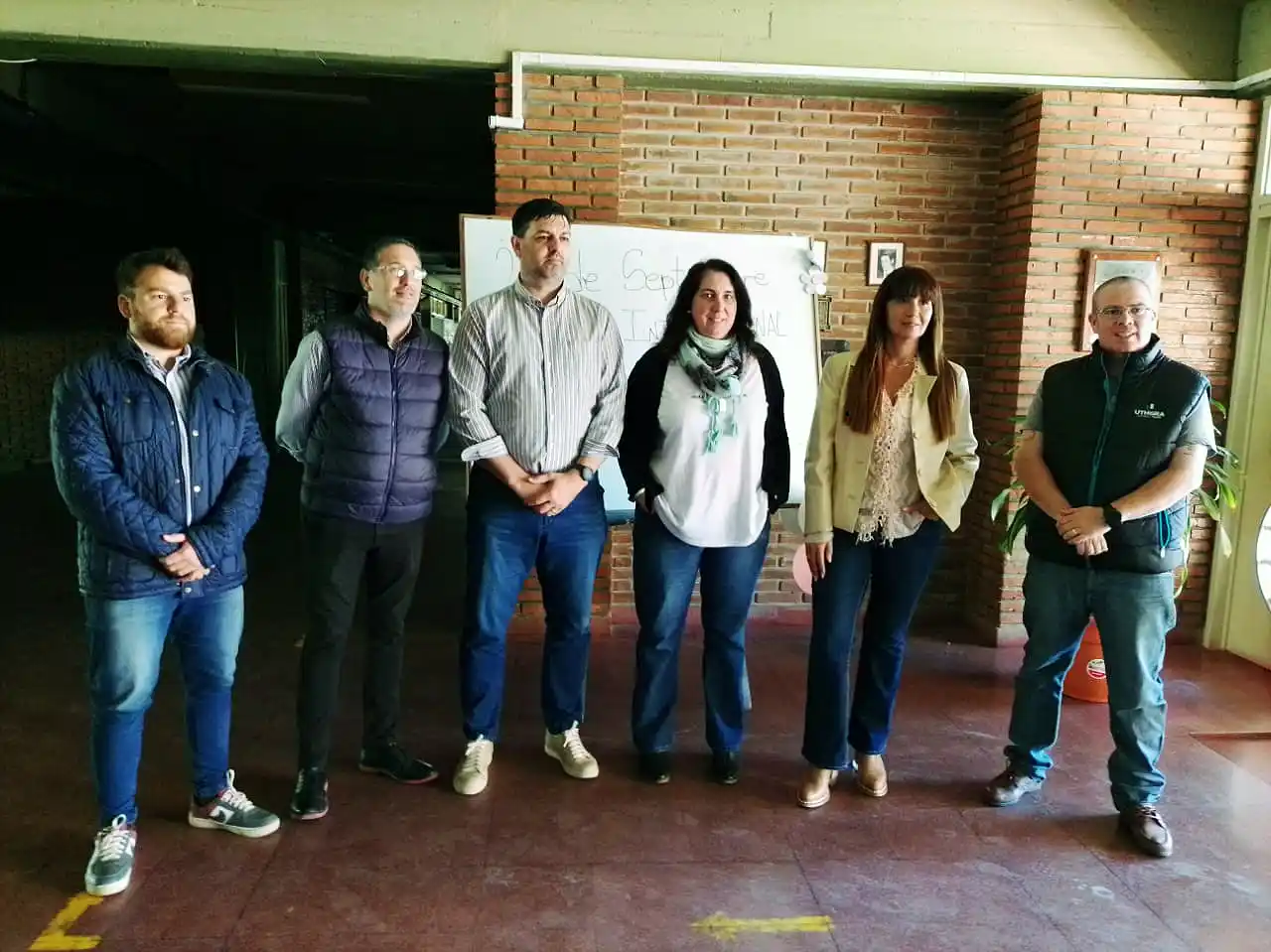 Convenio de cooperación entre entidades hoteleras y la Escuela de Comercio