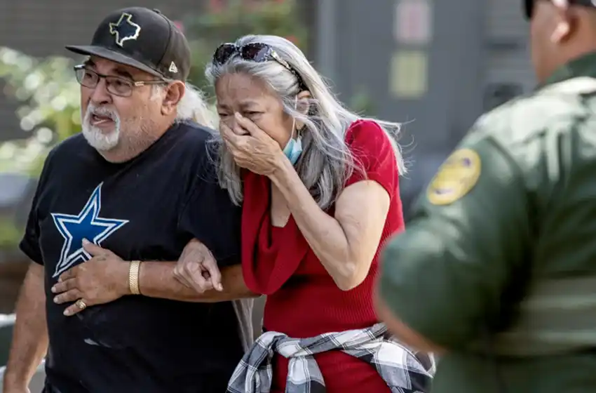 Luto y estupor en EEUU tras la masacre de 18 chicos y dos docentes en escuela de Texas