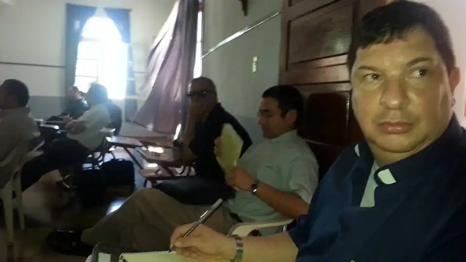 Estiman que el cura de Lucas González abusó de más de 30 monaguillos