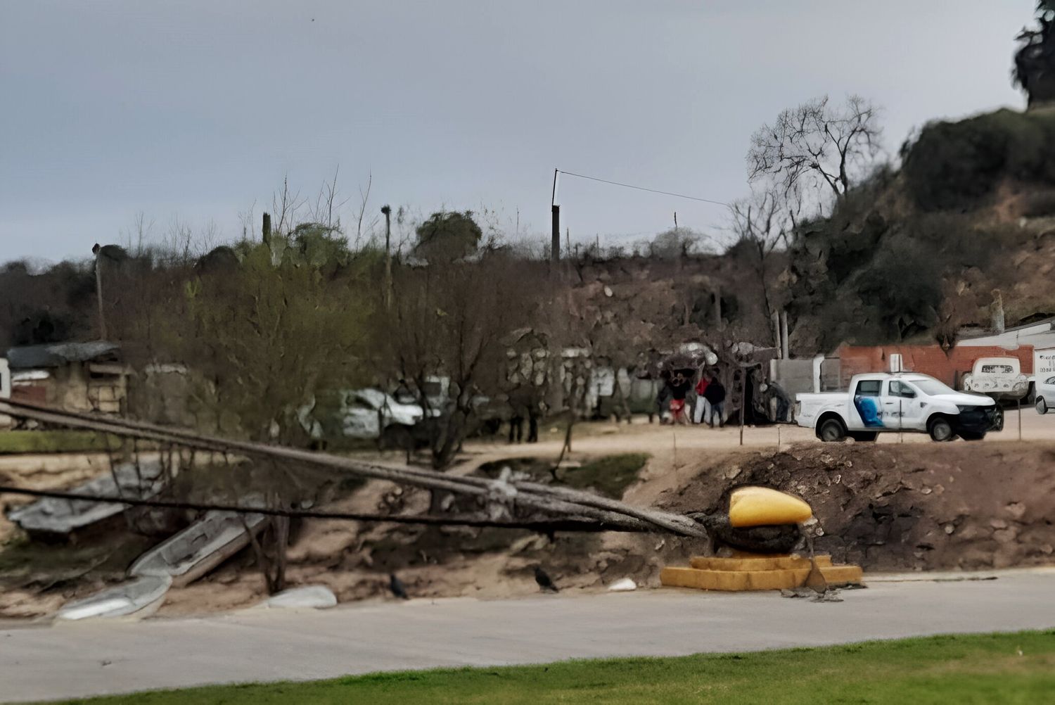 Bajo Puerto: policía impidió a los vecinos disponer elementos en el terreno de la disputa con Arcor