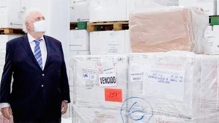 Hallan más de 12 millones de vacunas vencidas adquiridas durante la gestión de Macri