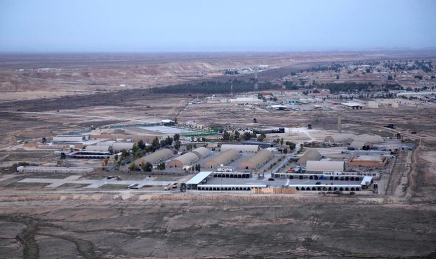 Irán atacó con decenas de misiles instalaciones estadounidenses en Irak