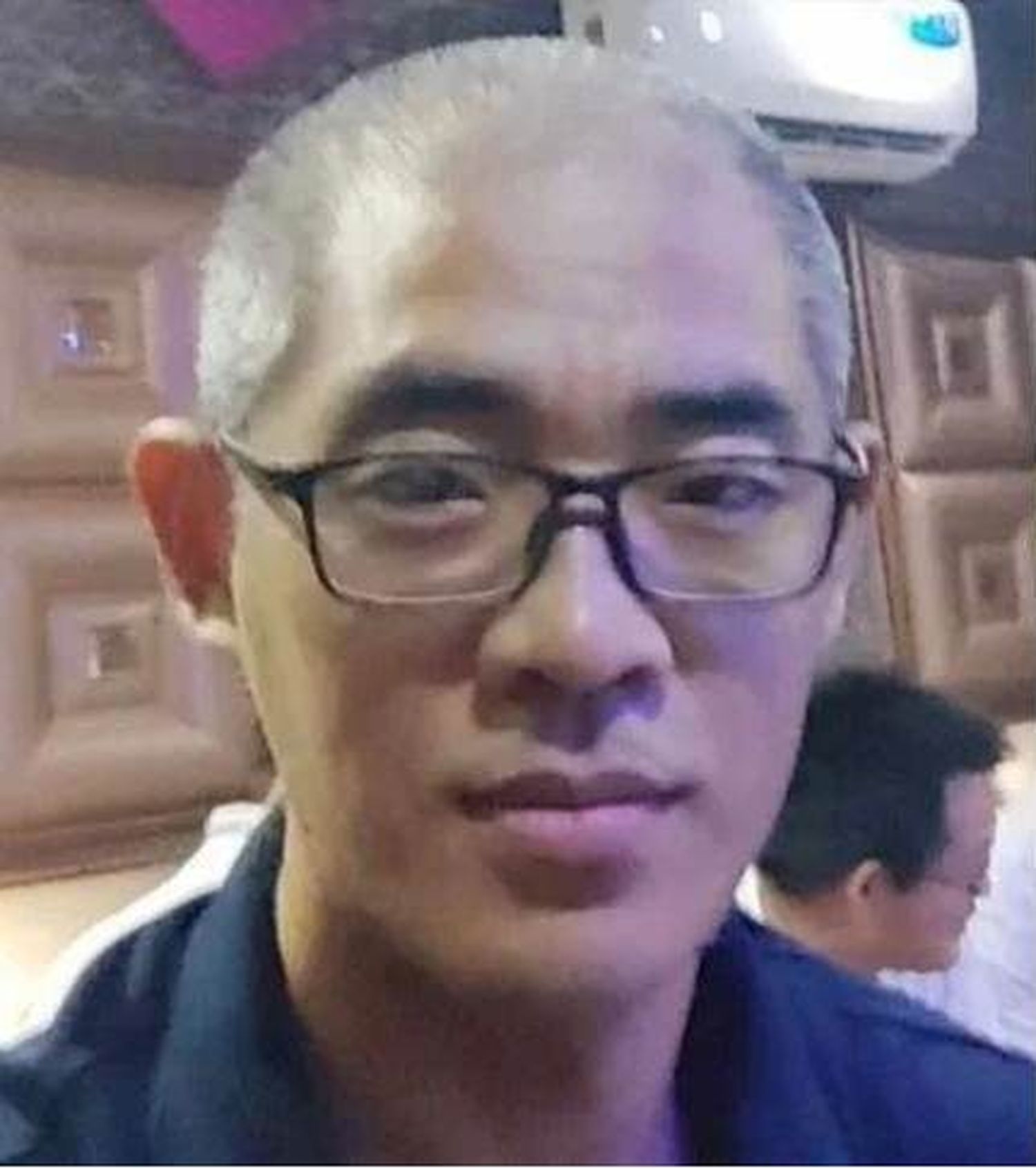 Zhabin Wang