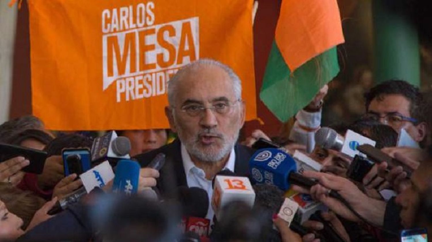 Elecciones en BOLIVIA: Carlos Mesa reconoce triunfo del masista Luis Arce