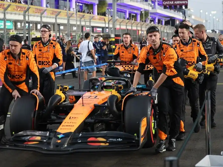 Piastri se quedó con el sprint